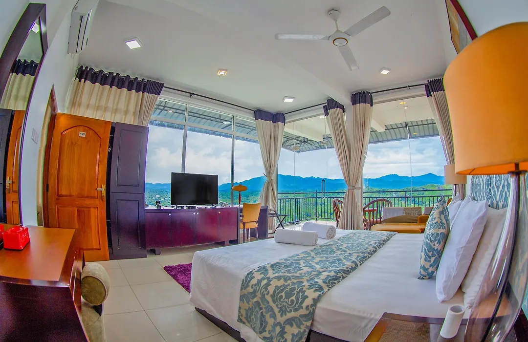 Romance Hills Hotel 3*